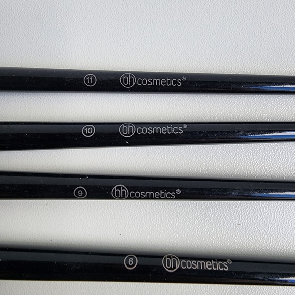 BH COSMETICS 9 Piece Holographic Black Makeup Brush Set Face Eyes - Picture 5 of 6